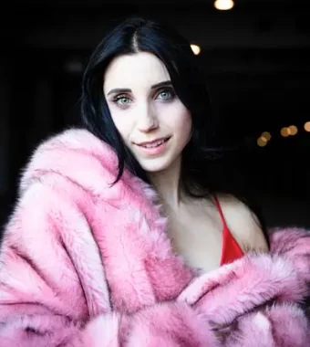 annasophie (C) zoe goldstein
