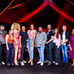 Die Kabarett Talente Show 2026 (1/2) - Neue Talente braucht das Land: Nina Hartmann begibt sich in einer neuen Ausgabe auf die Suche nach den spannendsten und besten Talenten der heimischen Kleinkunst, Comedy und Satire. Unterstützt wird sie dabei von einer namhaften Jury, bestehend aus Kabarettikonen wie Tricky Niki, Herbert Haider von den Comedy Hirten, Herbert Steinböck oder Flo und Wisch. Wer kann das Publikum und die Jury am meisten überzeugen? Die Kabarett Talente Show powered by Österreichischen Lotterien ist ein verlässlicher Garant, Newcomern ein Sprungbrett zu ermöglichen. Der/die Gewinner/in erhält einen fixen Auftritt beim Wiener Kabarettfestival. Im Bild: Herbert Haider, Sebastian Humi, Yana Thaler, Kaisa Schmoan, Andreas Schlintl, Nina Hartmann, Martin Weinzerl, Amar, Romana Bertlwieser, Christian Mayer, Alexandra Oetzlinger, Thomas Korponay-Pfeifer. - SENDUNG: ORFIII - DO - 18.06.2026 - 21:55 Uhr - Foto: ORF/Hubert Mican - Veröffentlichung honorarfrei nur für redaktionelle Berichterstattung in Sendungszusammenhang und mit Copyrightangabe. Kontakt: foto@orf.at