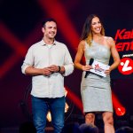 Die Kabarett Talente Show 2026 (2/2) - Neue Talente braucht das Land: Nina Hartmann begibt sich wieder auf die Suche nach den spannendsten und besten Talenten der heimischen Kleinkunst, Comedy und Satire. Unterstützt wird sie dabei von einer namhaften Jury, bestehend aus Kabarettstars. Wer kann das Publikum und die Jury am meisten überzeugen? Die Kabarett Talente Show powered by Österreichischen Lotterien ist ein verlässlicher Garant, Newcomern ein Sprungbrett zu ermöglichen. Der/die Gewinner/in erhält einen fixen Auftritt beim Wiener Kabarettfestival. Im Bild: Mark Kautschek, Nina Hartmann. - SENDUNG: ORFIII - DO - 18.06.2026 - 23:00 Uhr - Foto: ORF/Hubert Mican - Veröffentlichung honorarfrei nur für redaktionelle Berichterstattung in Sendungszusammenhang und mit Copyrightangabe. Kontakt: foto@orf.at